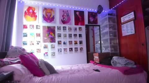 Snapshot of jessie_williams_01 chatting on 28, 4, 2026 Your Sweet Angel online show from 28, 4, 2026