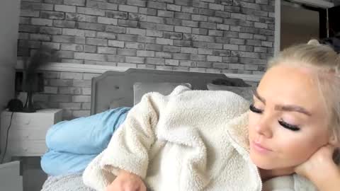 Snapshot of jessiebella0210_ chatting on 3, 11, 2025 jessiebella0210_ online show from 3, 11, 2025