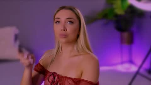 jessiellle online show from 18, 10, 2025