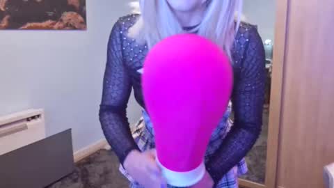 Snapshot of jessiessicaxx chatting on 12, 1, 2025 Jessiessicaxx online show from 12, 1, 2025