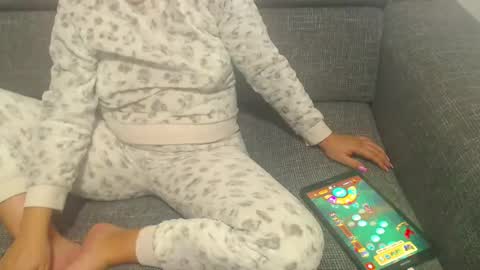 Snapshot of jessiestar3 chatting on 12, 2, 2025 jessiestar3 online show from 12, 2, 2025