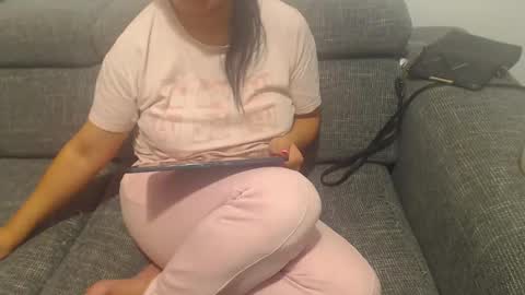 Snapshot of jessiestar3 chatting on 28, 2, 2025 jessiestar3 online show from 28, 2, 2025
