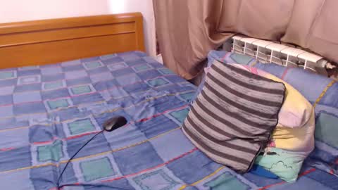 Snapshot of jessiestar3 chatting on 5, 6, 2026 jessiestar3 online show from 5, 6, 2026