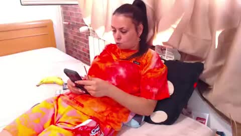 Snapshot of jessiestar3 chatting on 9, 7, 2026 jessiestar3 online show from 9, 7, 2026