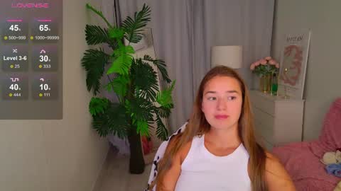 Snapshot of jessiestarz chatting on 5, 8, 2026 Jessi online show from 5, 8, 2026