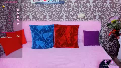 Snapshot of jessiesummers18 chatting on 10, 10, 2025 Aurora online show from 10, 10, 2025