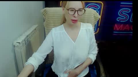 Victoria online show from 26, 10, 2025