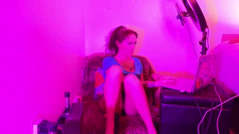 Snapshot of jessjezebella chatting on 27, 9, 2025 jessjezebella online show from 27, 9, 2025