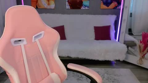 Snapshot of jessswalker chatting on 22, 6, 2026 JesssWalker online show from 22, 6, 2026