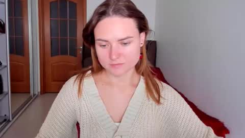 Snapshot of jessy_lil chatting on 19, 11, 2025 Polina online show from 19, 11, 2025