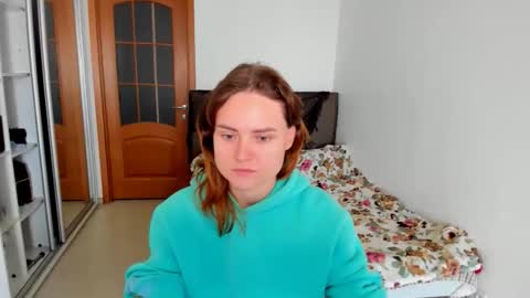 Snapshot of jessy_lil chatting on 22, 11, 2025 Polina online show from 22, 11, 2025