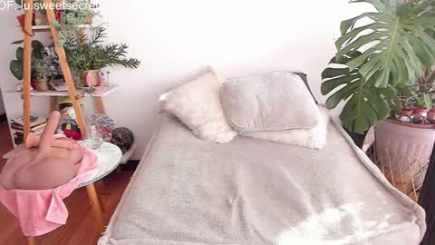 JessyLu online show from 19, 11, 2025