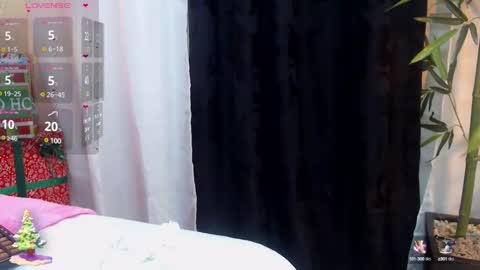 Snapshot of jessyzoe chatting on 11, 12, 2024 Jessy online show from 11, 12, 2024