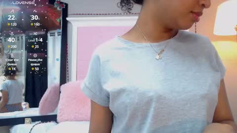 Snapshot of jessyzoe chatting on 13, 1, 2025 Jessy online show from 13, 1, 2025