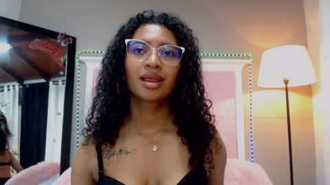 Snapshot of jessyzoe chatting on 27, 1, 2025 Jessy online show from 27, 1, 2025