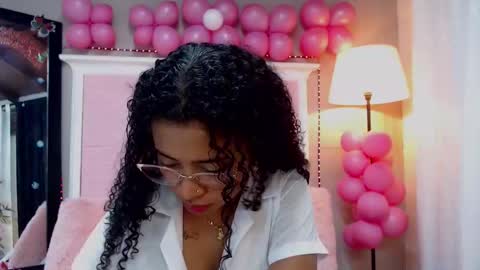 Snapshot of jessyzoe chatting on 4, 2, 2025 Jessy online show from 4, 2, 2025