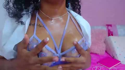 Snapshot of jessyzoe chatting on 19, 2, 2025 Jessy online show from 19, 2, 2025