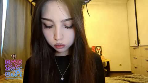 Snapshot of jettanicolay chatting on 10, 2, 2026 I am Gina ntmu Lets hit 10 Thumbs Up together online show from 10, 2, 2026