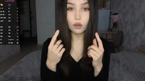 I am Gina ntmu Lets hit 10 Thumbs Up together online show from 12, 5, 2026