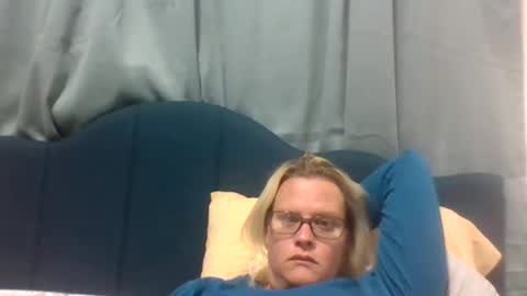 jeuelz1 online show from 17, 2, 2025