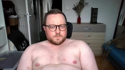 jeuneloup92 online show from 13, 2, 2026