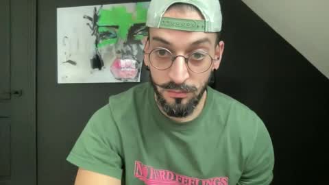 Snapshot of jeunemek00779042 chatting on 16, 11, 2025 JEUNEMEK007 online show from 16, 11, 2025