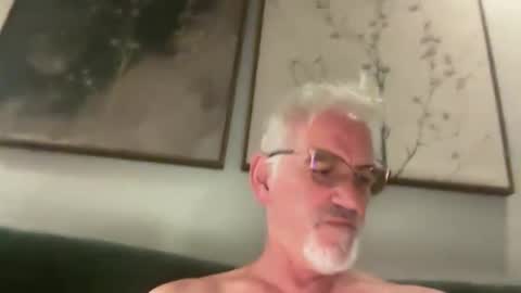Snapshot of jewlronny chatting on 18, 4, 2026 jewlronny online show from 18, 4, 2026