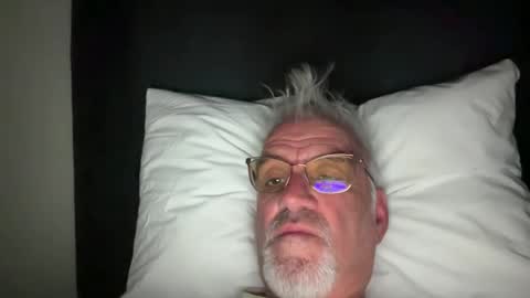 Snapshot of jewlronny chatting on 20, 4, 2026 jewlronny online show from 20, 4, 2026