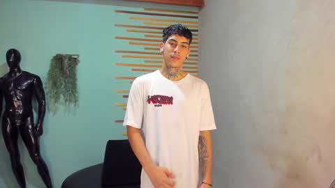 Snapshot of jharol_cardona chatting on 19, 12, 2024 Jharol  online show from 19, 12, 2024