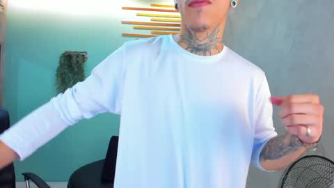Snapshot of jharol_cardona chatting on 20, 12, 2024 Jharol  online show from 20, 12, 2024