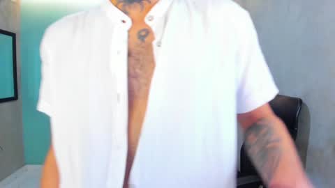 Snapshot of jharol_cardona chatting on 8, 1, 2025 Jharol  online show from 8, 1, 2025