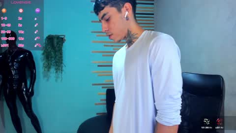Snapshot of jharol_cardona chatting on 15, 1, 2025 Jharol  online show from 15, 1, 2025