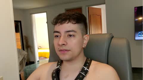 Snapshot of jhoan_saenz chatting on 28, 9, 2025 Jhoan Saenz online show from 28, 9, 2025