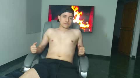 Snapshot of jhoan_saenz chatting on 18, 10, 2025 Jhoan Saenz online show from 18, 10, 2025