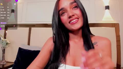 Jhoana  online show from 10, 10, 2025