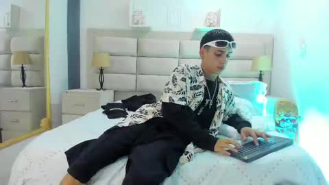 Snapshot of jhoanleandro chatting on 7, 2, 2025 jhoanleandro online show from 7, 2, 2025