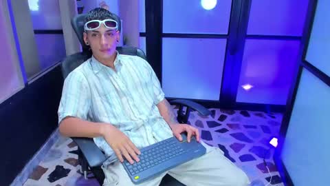 Snapshot of jhoanleandro chatting on 15, 2, 2025 jhoanleandro online show from 15, 2, 2025