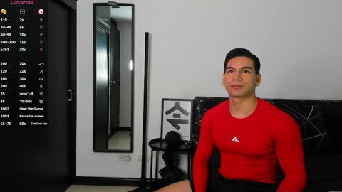 Snapshot of jhoansex_ chatting on 8, 5, 2026 JHOAN online show from 8, 5, 2026
