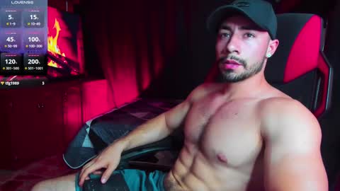 Jhojan Strong  online show from 26, 2, 2025