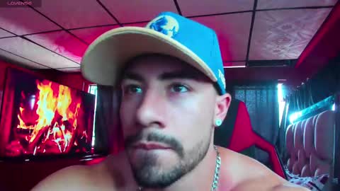 Jhojan Strong  online show from 3, 3, 2025