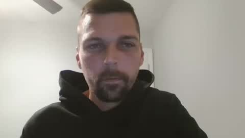 Snapshot of jholls chatting on 19, 12, 2024 jholls online show from 19, 12, 2024