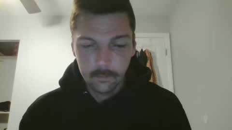 Snapshot of jholls chatting on 8, 2, 2025 jholls online show from 8, 2, 2025