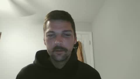 Snapshot of jholls chatting on 10, 2, 2025 jholls online show from 10, 2, 2025