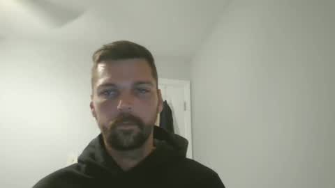 Snapshot of jholls chatting on 4, 3, 2025 jholls online show from 4, 3, 2025