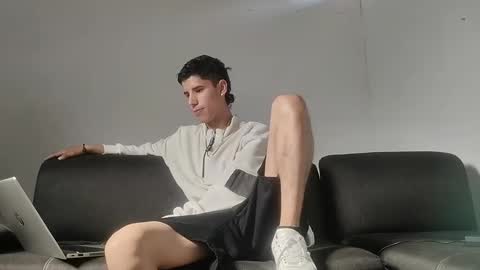 Snapshot of jhongrey2 chatting on 11, 12, 2024 jhon online show from 11, 12, 2024