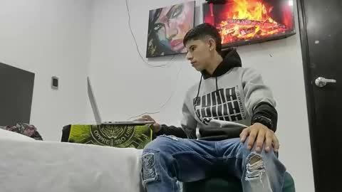 Snapshot of jhongrey2 chatting on 19, 1, 2025 jhon online show from 19, 1, 2025