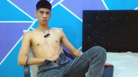 Snapshot of jhony_sex3 chatting on 4, 1, 2025 jhony_sex3 online show from 4, 1, 2025