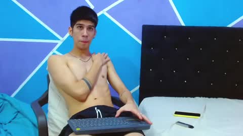 Snapshot of jhony_sex3 chatting on 25, 1, 2025 jhony_sex3 online show from 25, 1, 2025