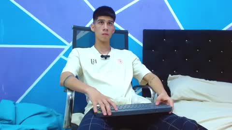 Snapshot of jhony_sex3 chatting on 5, 2, 2025 jhony_sex3 online show from 5, 2, 2025
