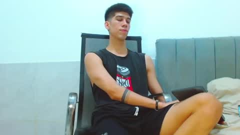 jhony_sex3 online show from 7, 5, 2026